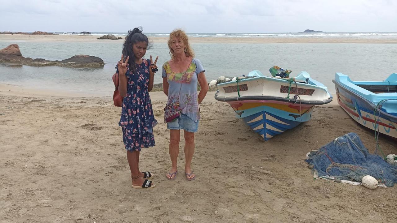 Nature Beach Huts Trincomalee Εξωτερικό φωτογραφία