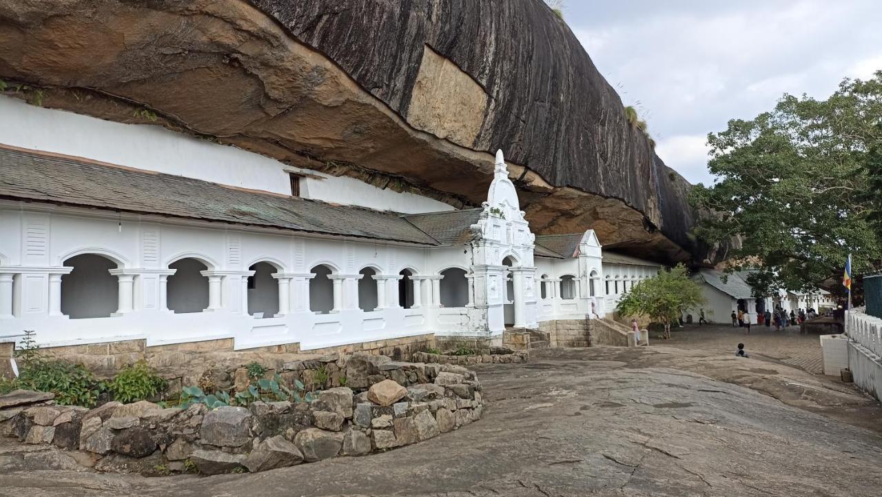 Nature Beach Huts Trincomalee Εξωτερικό φωτογραφία